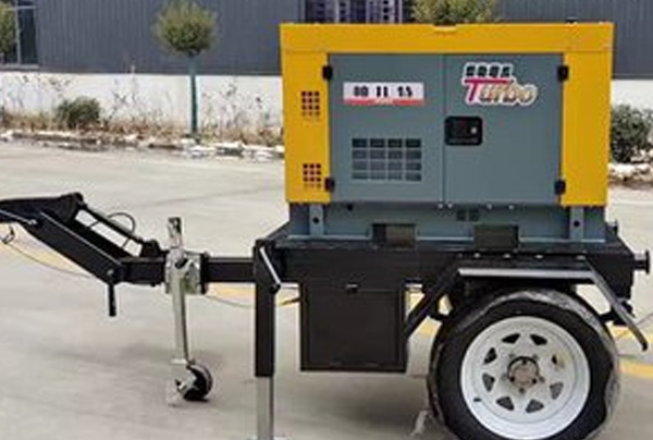 拖車式柴油發電機組升級配置：智能監控與快速接線設計，提升操作便捷度